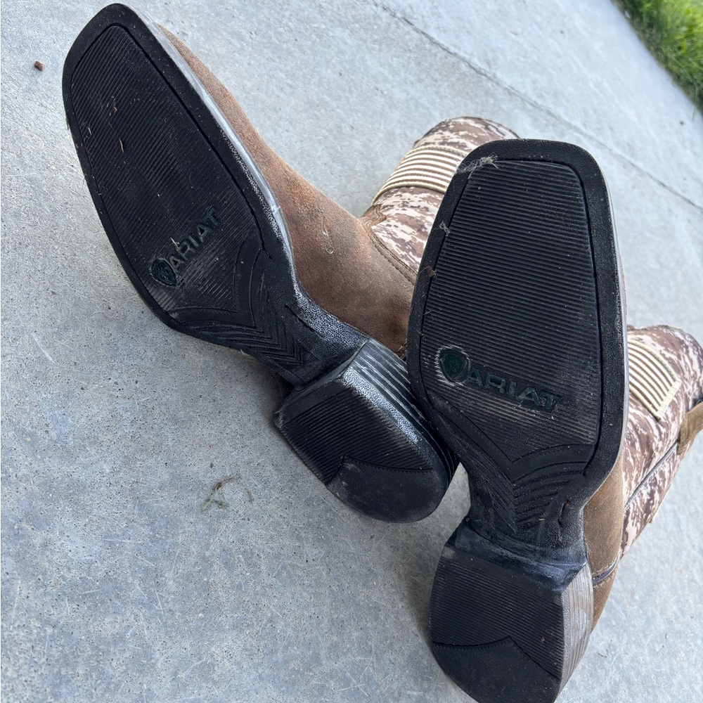 NWOT Ariat Men's Boots 10.5EE